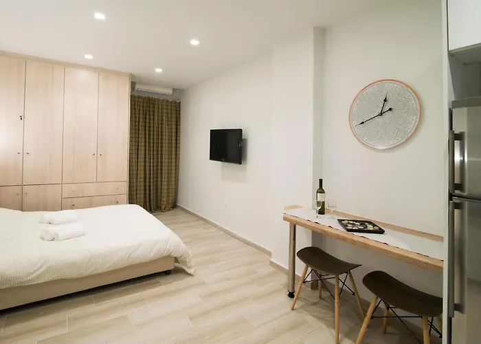 Lovely Central Studio!